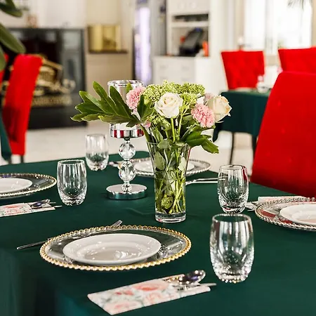 Palac Dabrowka * Rawicz