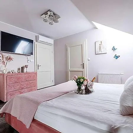 Hotel Palac Dabrowka