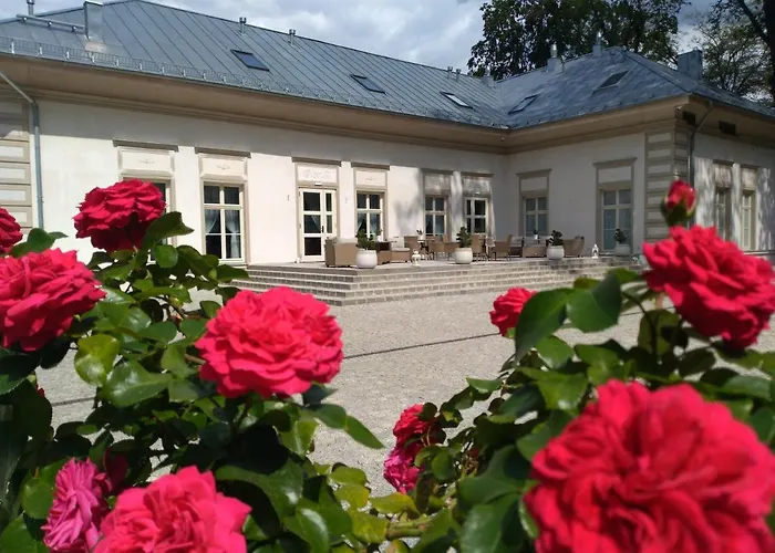 Palac Dabrowka * Rawicz